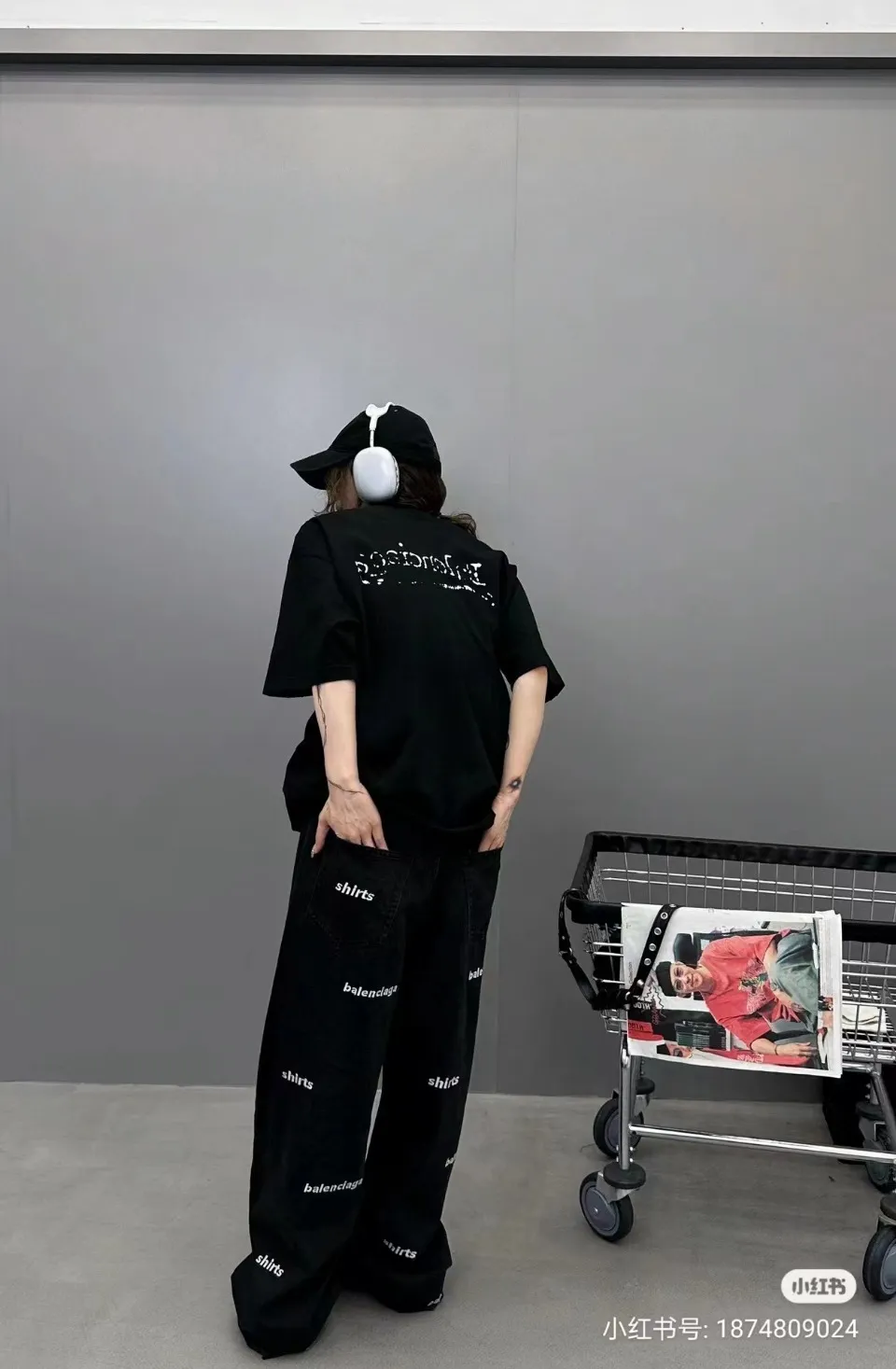 P80✨🔥 BALENCIAGA Paris lettering printed short-sleeved T-shirt, custom-woven and dyed 280g combed cotton heavyweight fabric, zero color difference in thread, perfect details, different from the current version on the market, welcome to compare, Same Style for men and women, must-sell in the picture above Color: White Black Size: 1 2 3 4